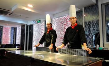 鐵板燒設(shè)備